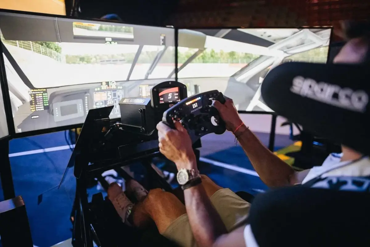 A FOV-háború – hogyan lett egy egyszerű kamerabeállításból identitáskérdés a simracing világában?