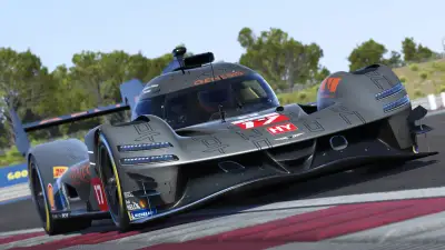 Két világ találkozása: Míg a Genesis nagyágyúkkal támad, a Rennsport a túlélésért küzd